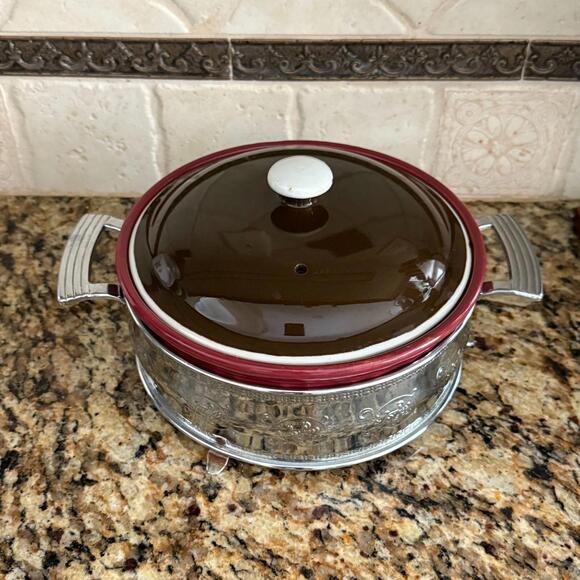 Red Round Ceramic Casserole Baking Dish w/Lid In Stainless Steel w/Handles USA - Picture 2 of 16